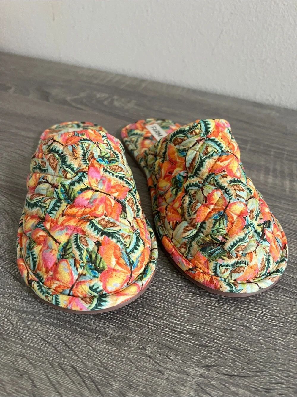 New Women’s Farm Rio Quilted Floral Mule Slippers Tropical Botanical shoes 7